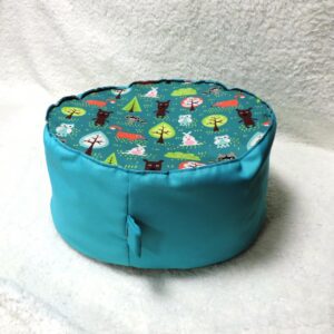 Podsedák - puf - vzor lesné zvieratká